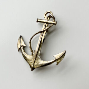 Vintage Gold Tone Anchor Brooch Nautical Coastal Preppy